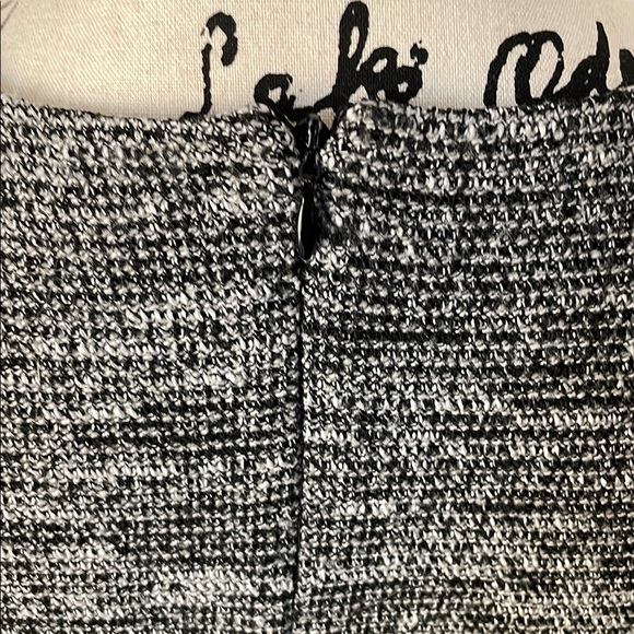 LOFT Elegant Black and White Tweed Women's Dress Size 4 - Picture 5 of 7